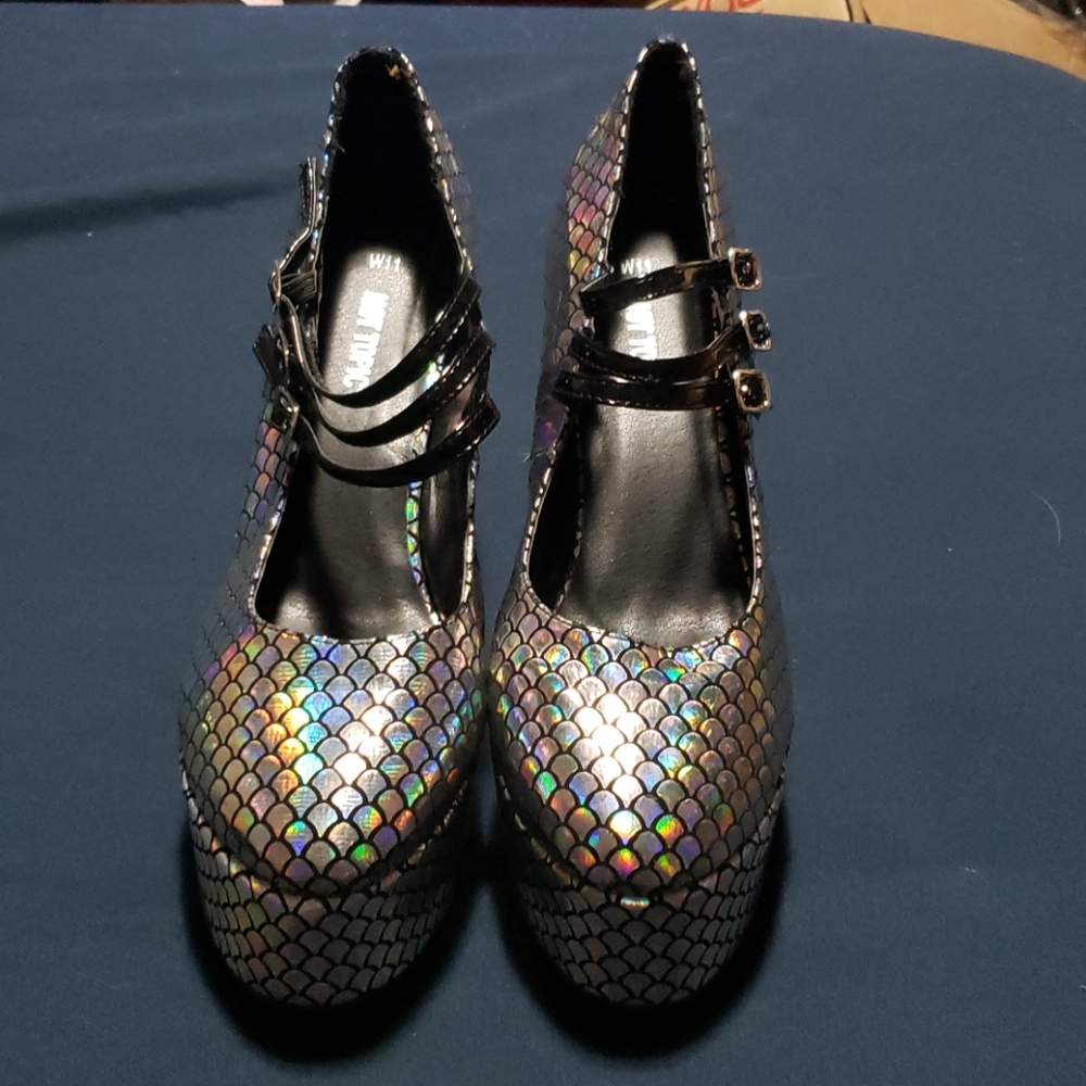 Woman's size 11 mermaid heels